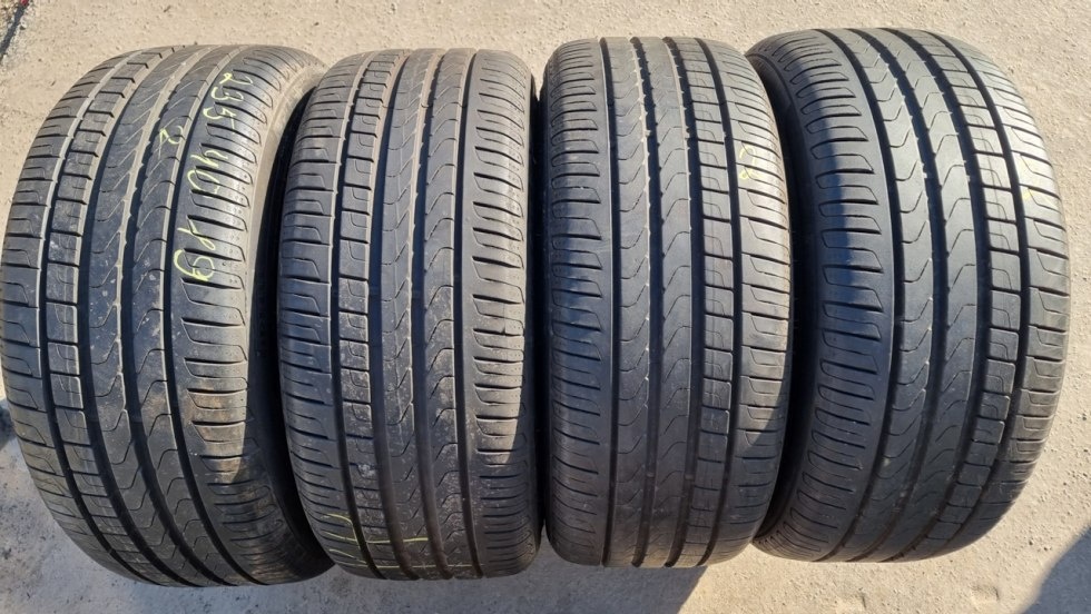 Letní pneu 235/40/19 Pirelli