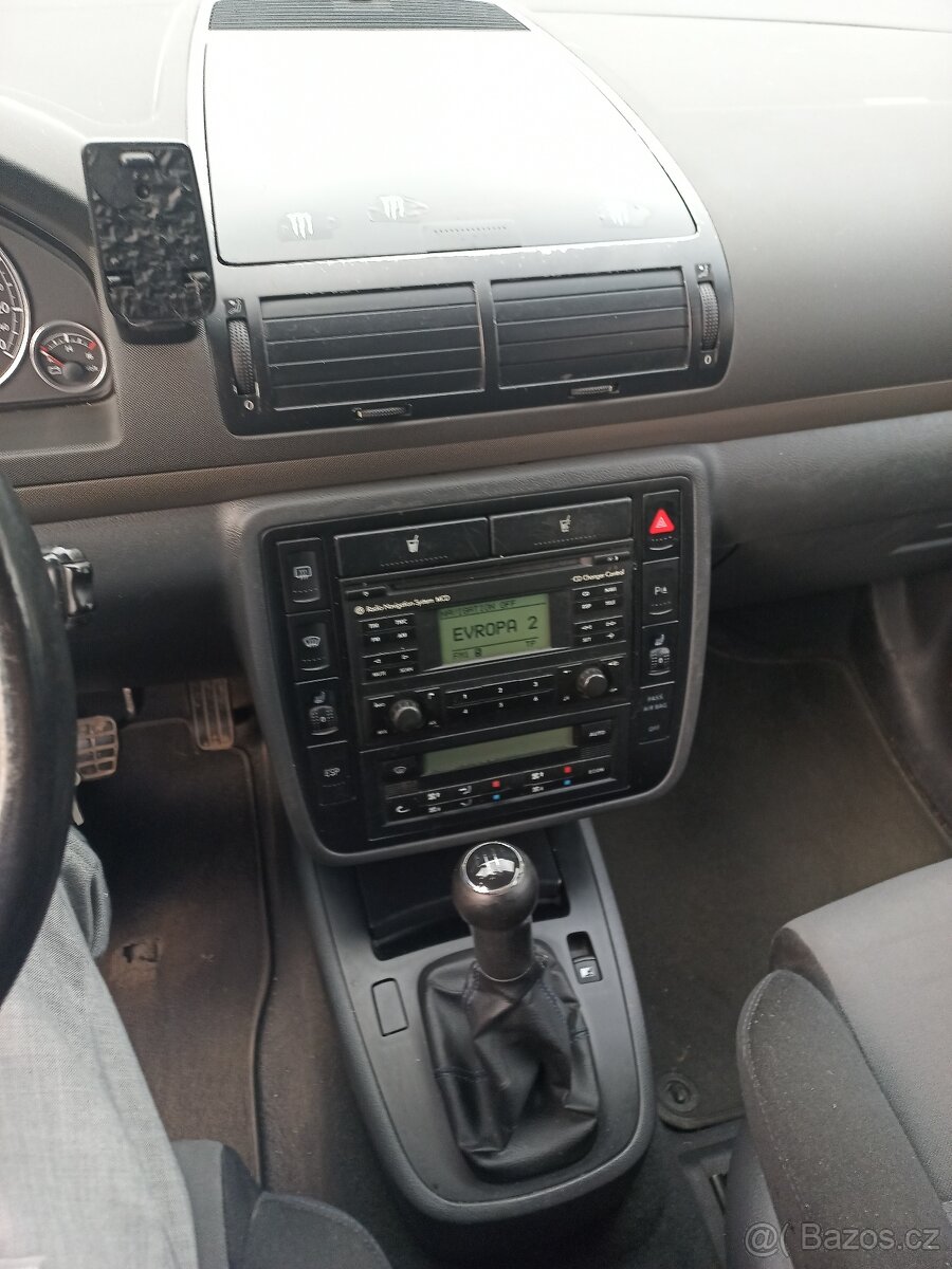 Osobní automobil VW SHARAN, SPZ: 3SF3414, VIN: WVWZZZ7MZ8V00