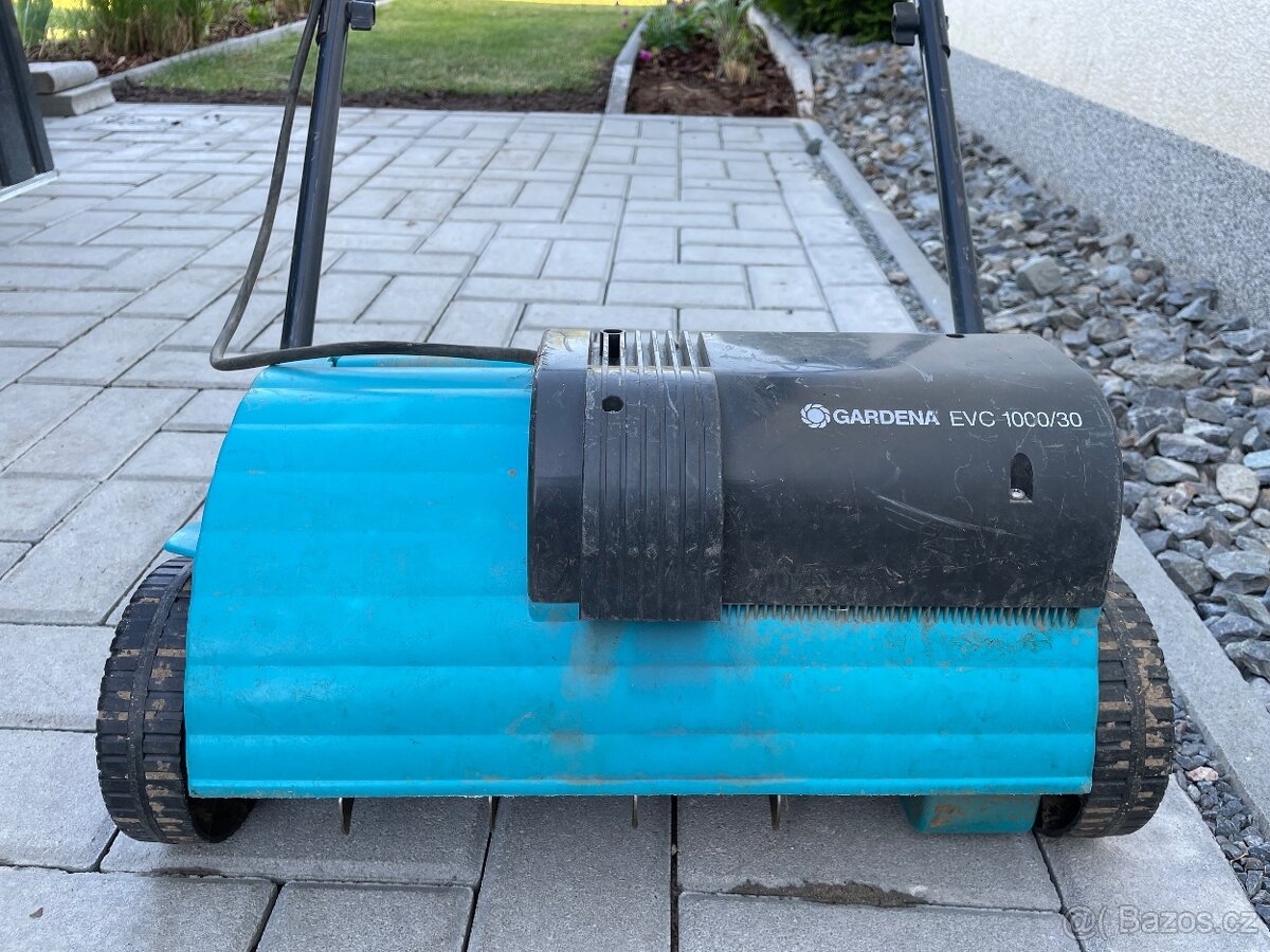 Vertikutátor Gardena (bez koše)