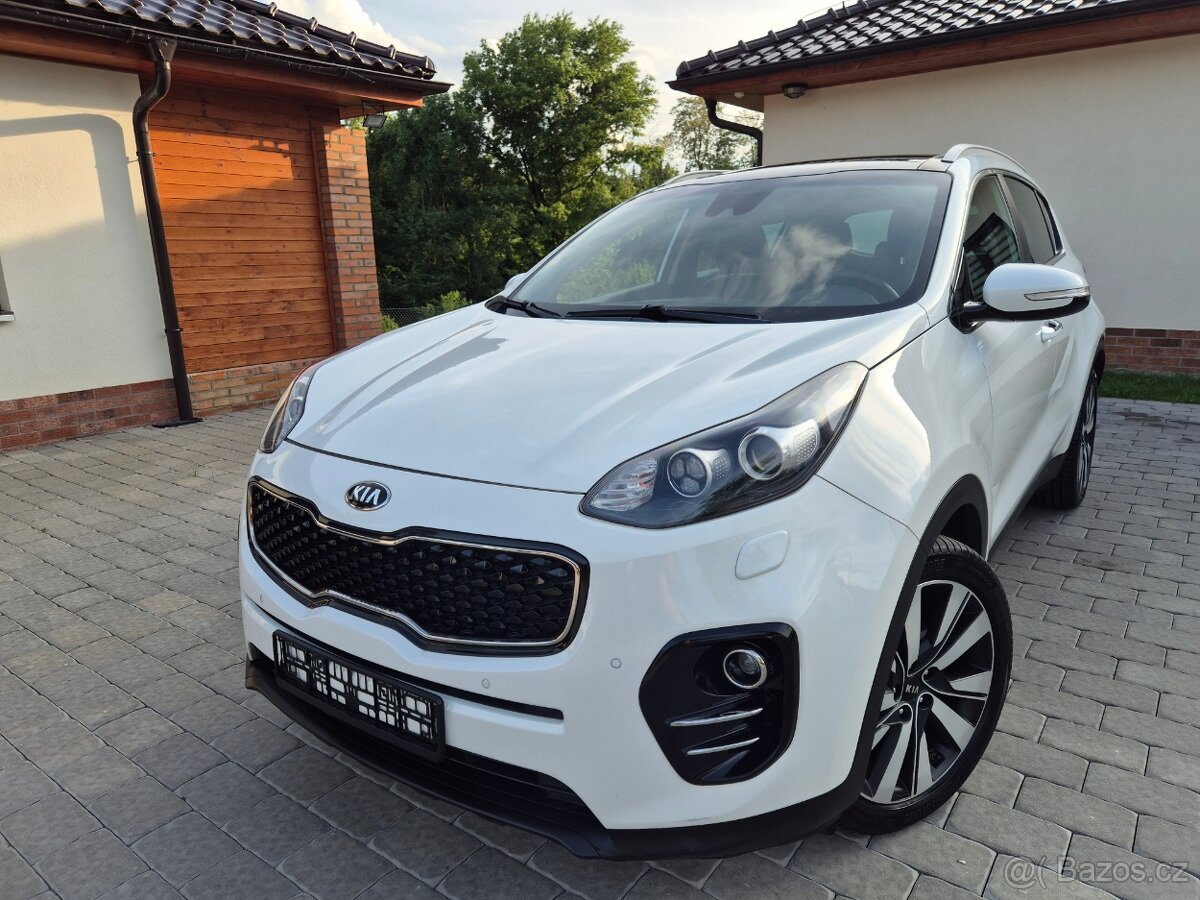 Kia Sportage 1.7crdi-Xenon-Panorama-Kamera-