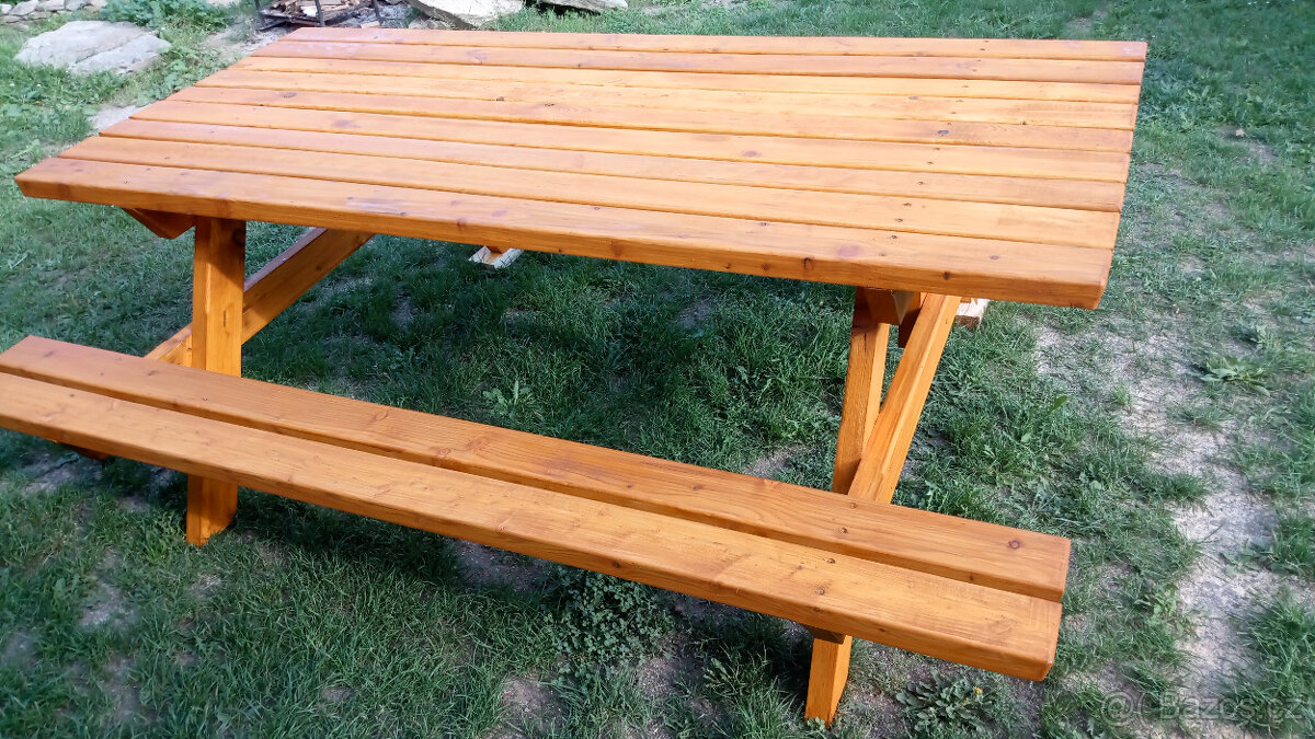 Zahradní set stůl lavice