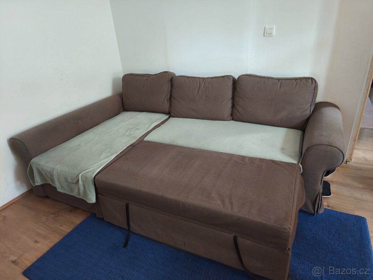 Nabízím Za Odvoz Zachovalou Funkční"Sedací soupravu