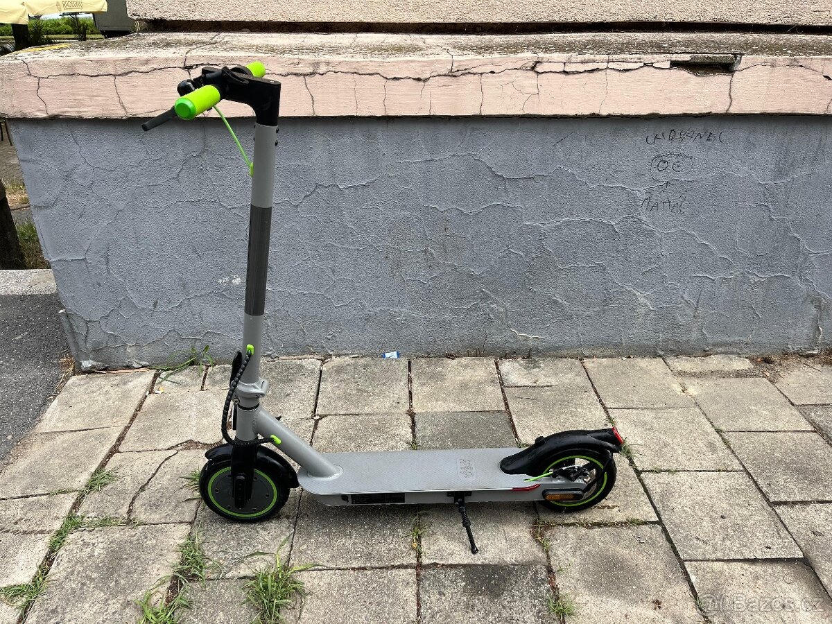 Elektrická koloběžka City Boss RS350