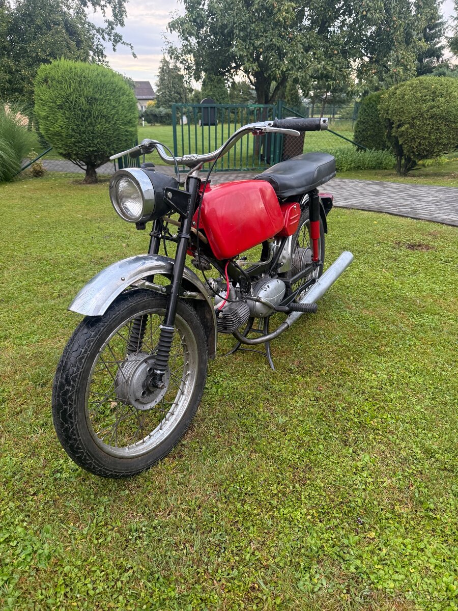 Jawa mustang 23