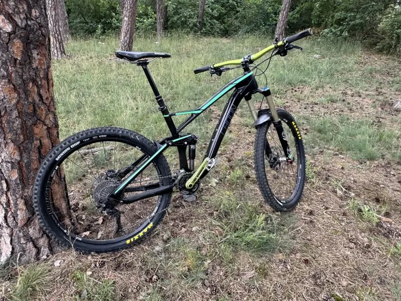 Prodej celoodpruženého kola RADON Slide 8.0