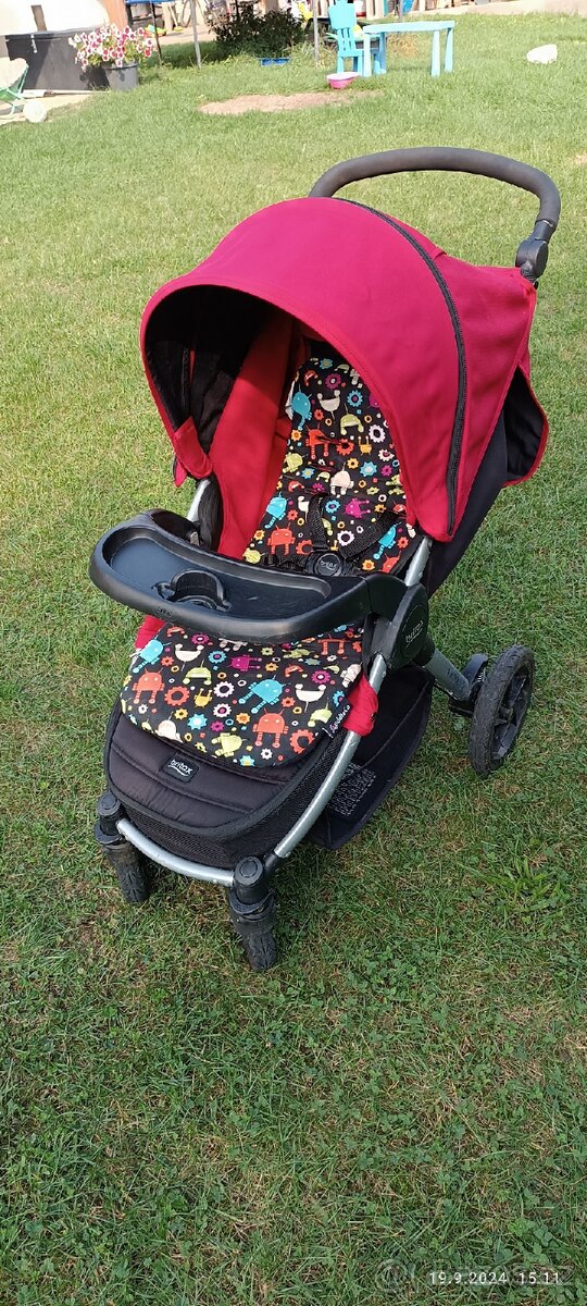 Kočárek Britax