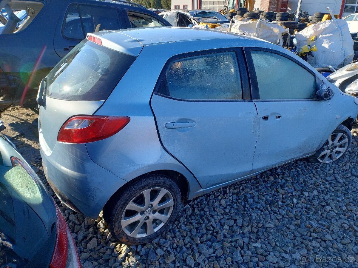MAZDA 2 2008 1,3i 16V DILY z HAVAR VOZU