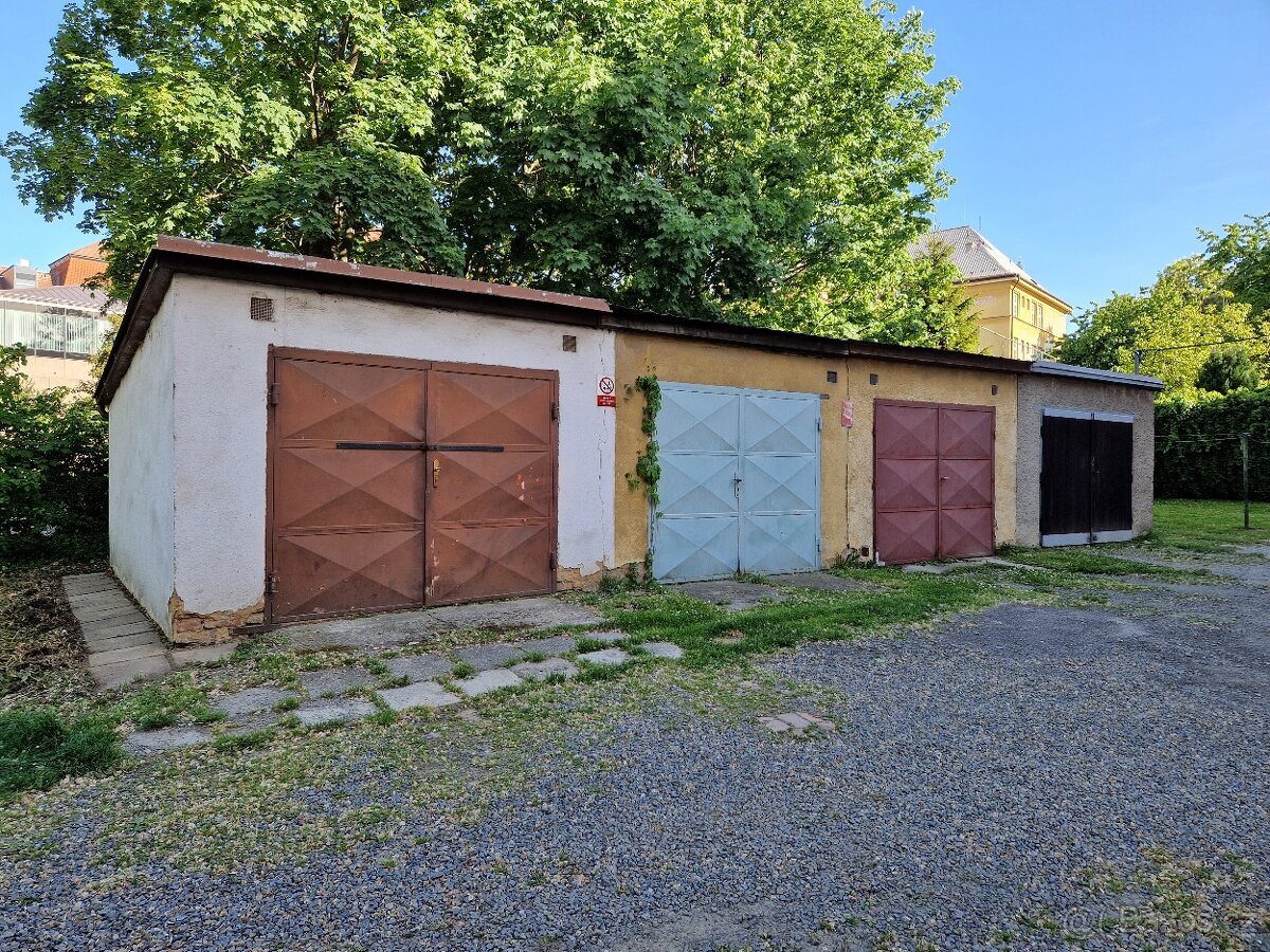 Garáž