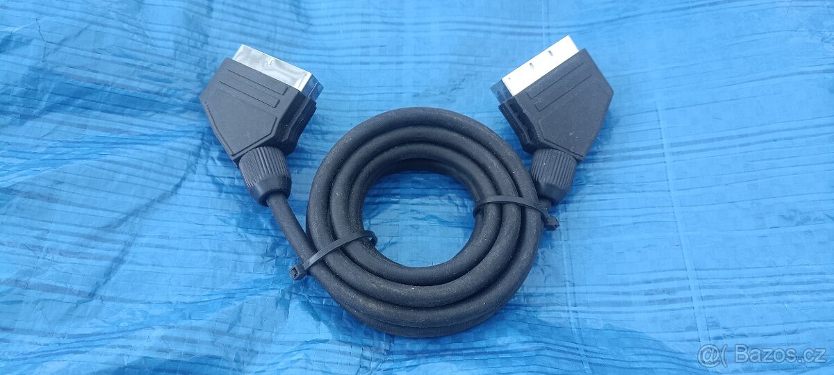 SCART kabely různých délek a provedení