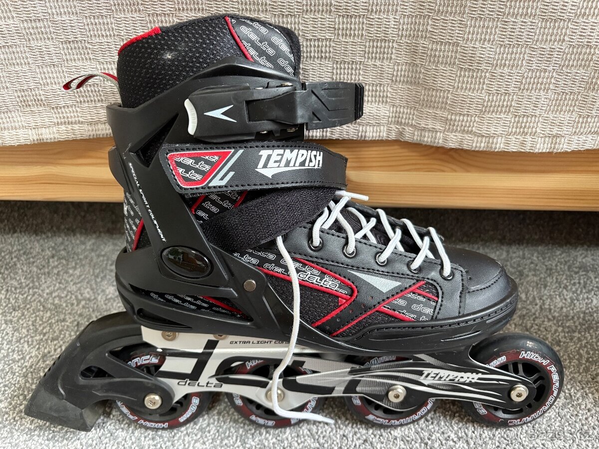 Kolečkové brusle Tempish Delta Black (vel. 39)