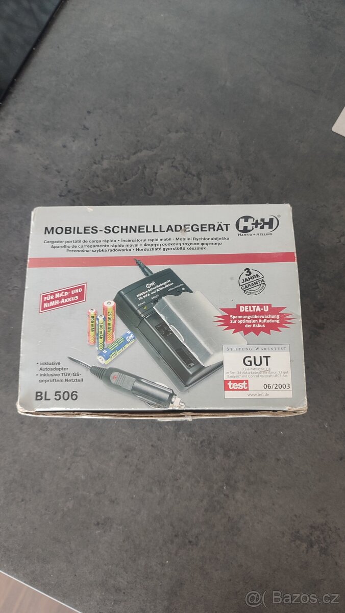 Nabíječka AAA, AA baterií