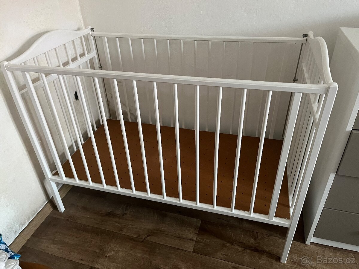 Postýlka +matrace Řešeto pro děti