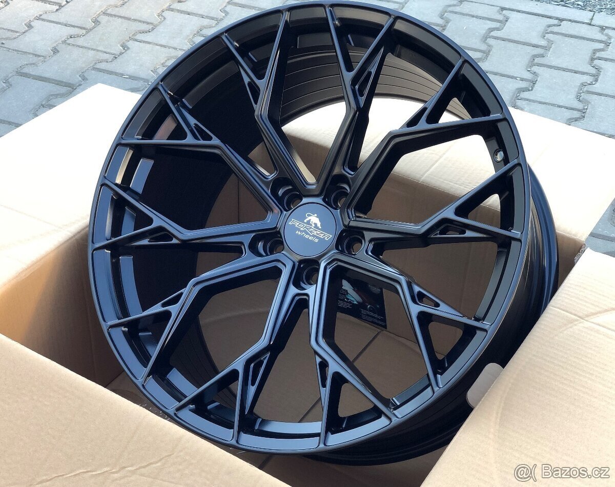 Alu kola 20” Forzza model Titan BLACK
