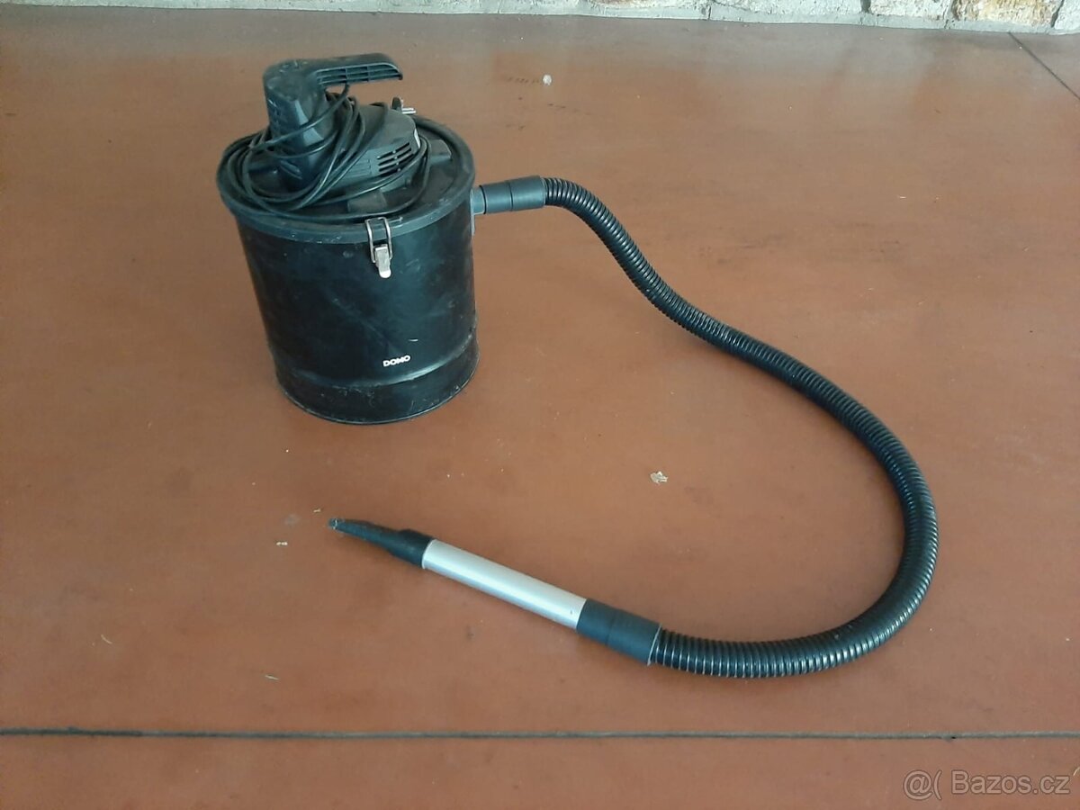 Krbový vysavač na horký popel - DOMO DO232AZ
