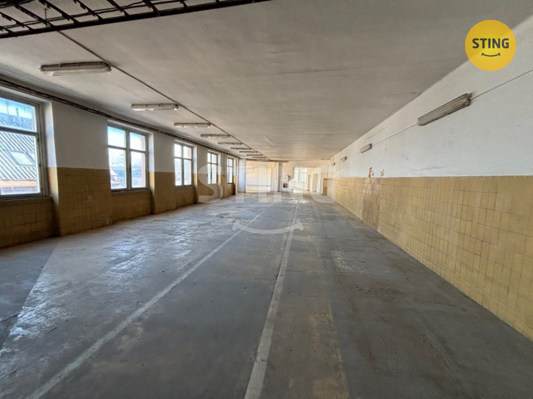 Pronájem skladového prostoru 566 m2, 131229
