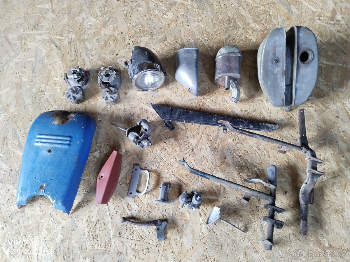 Jawa 50 pionýr 05, 20, 21, 23 Mustang a 23A Golden sport