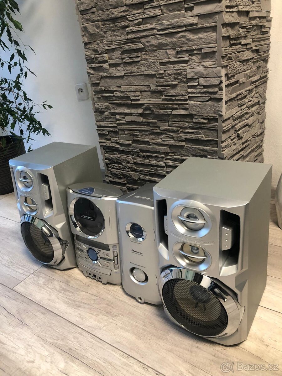 Prodám HI-FÍ systém Pioneer