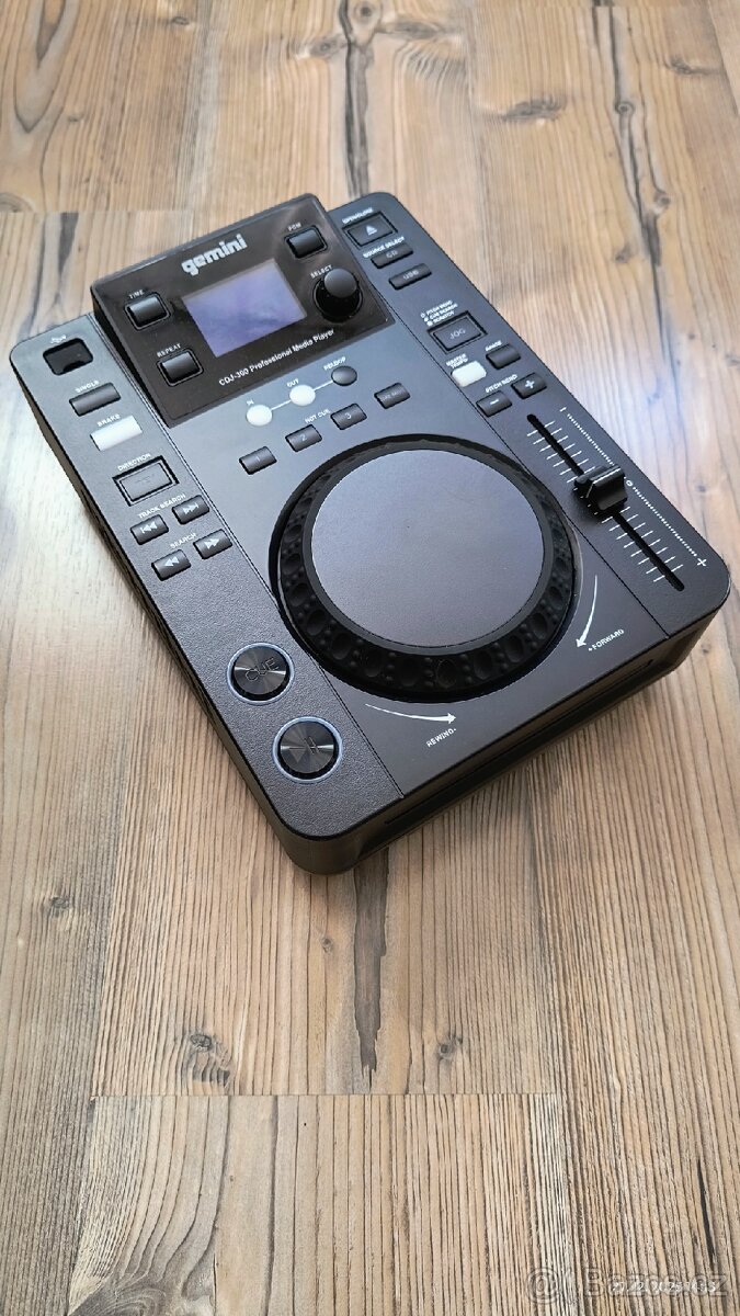 DJ přehrávač Gemini MDJ-300 – spolehlivý a plně vybavený