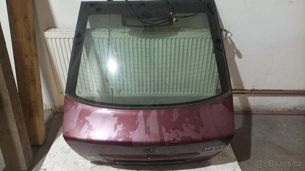 ŠKODA OCTAVIA 1 SEDAN PÁTÉ DVEŘE