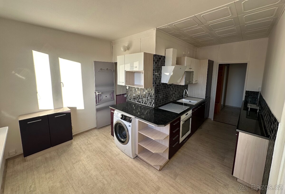 Pronájem bytu 2+1, 64 m² – Česká Kamenice