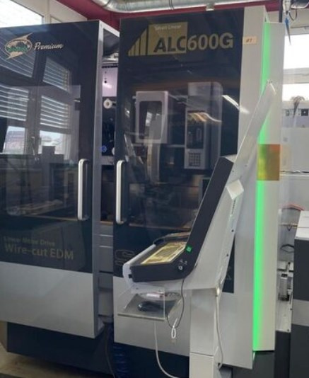 Elektroerozivní stroje - drátové řezačky ALC 600 G