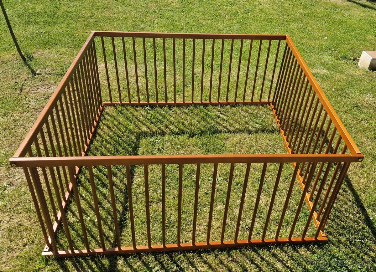 Dĕtská ohrádka 1,5 m x 1,5 m