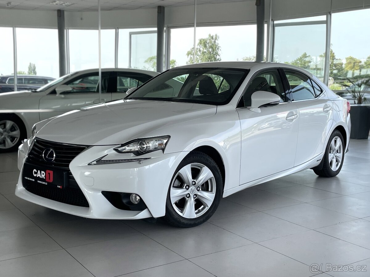 Lexus IS 300h Aut,1.majitel,Park.kamera