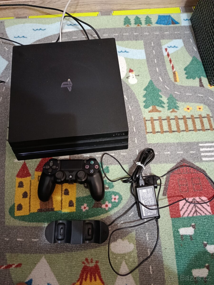 PlayStation 4 1 TB černá