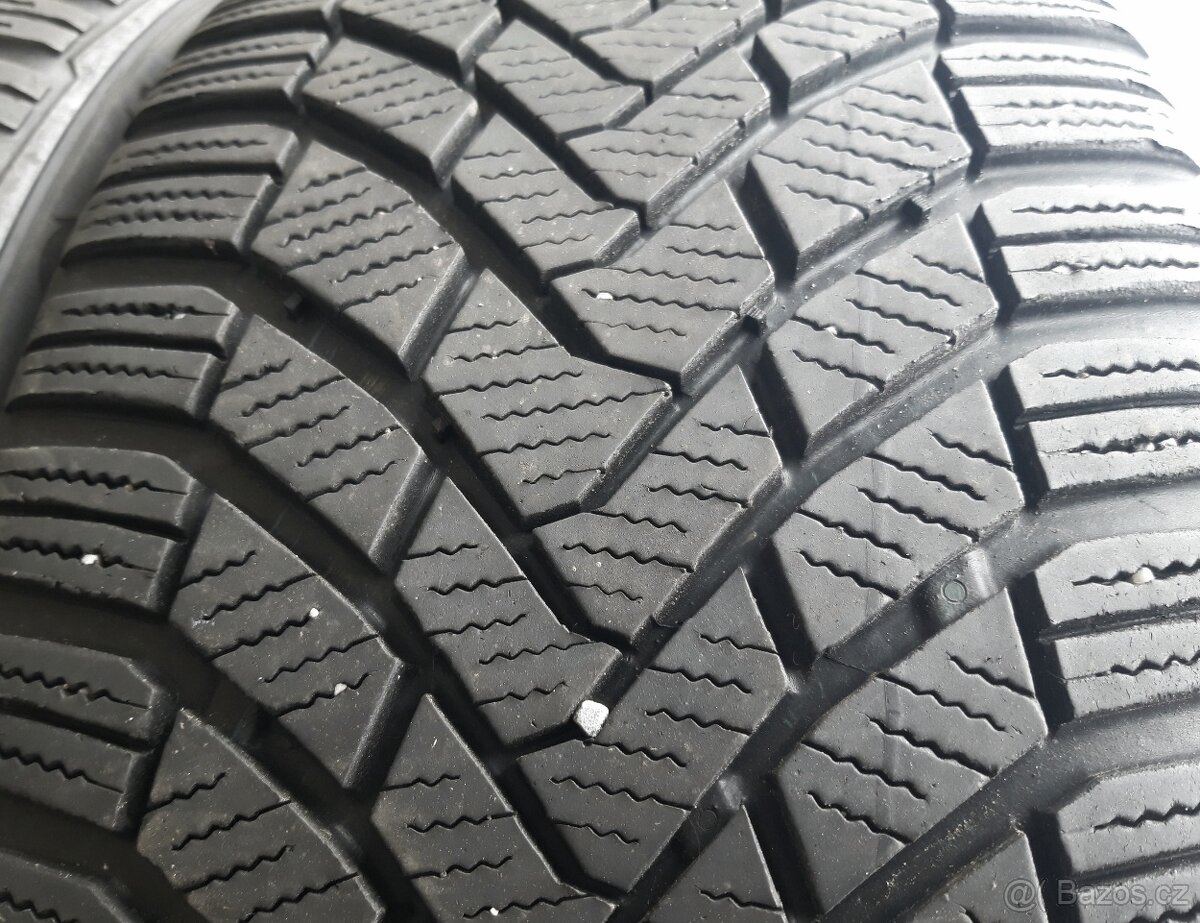 Sada zimních pneu 225/50 R17 Continental