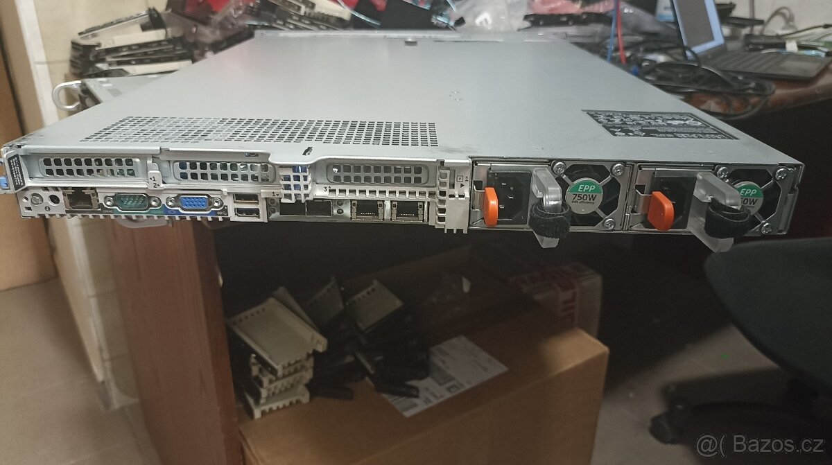 1U Dell PowerEdge R640 8SFF, 2x Xeon Gold 6138, 96GB RAM