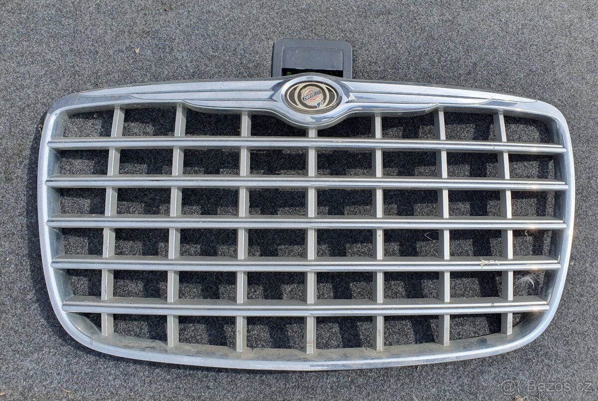 Maska Chrysler 300 C