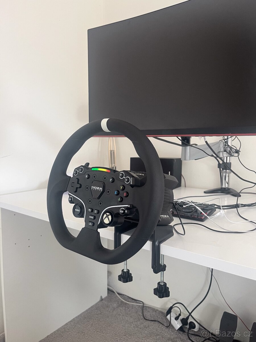 Moza R3 bundle (volant, pedály)