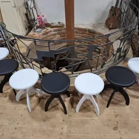 Otocna klavirni stolicka