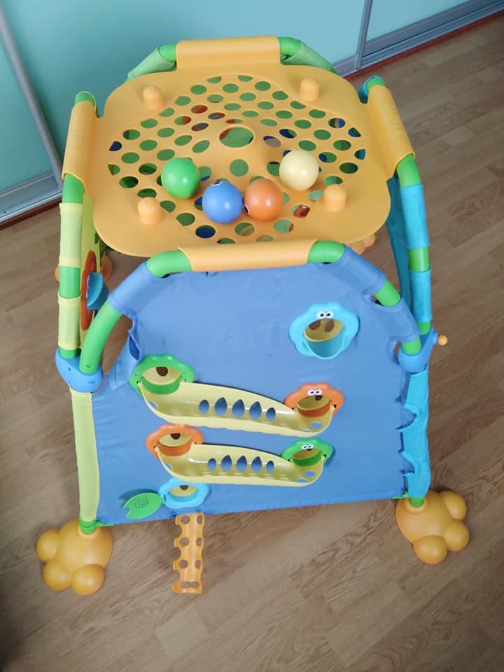 Hrací domeček TOMY
