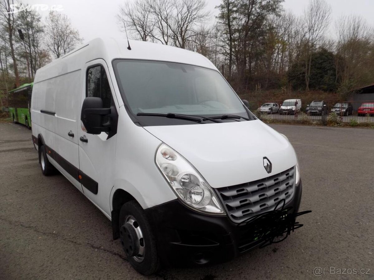 Renault Master RWD