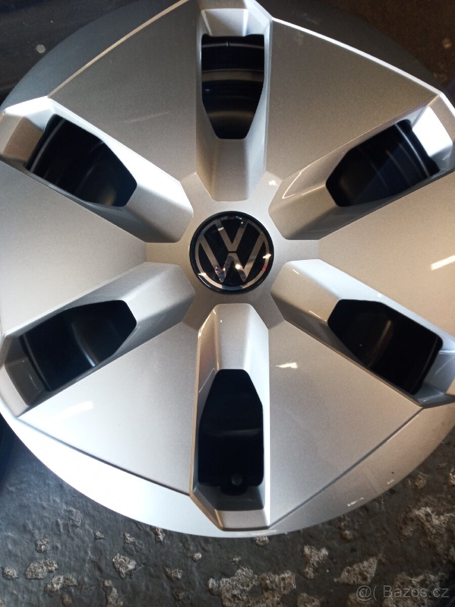 Transporter T7 Multivan Caravele