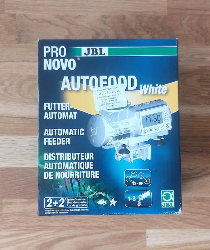 Dávkovač krmiva, vybavení k akvaristice