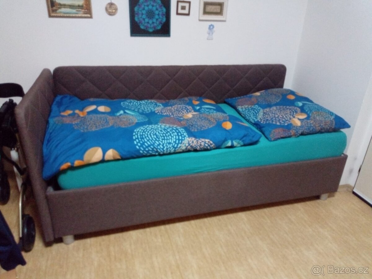 čalouněná postel s levým a zadním čelem jako nová