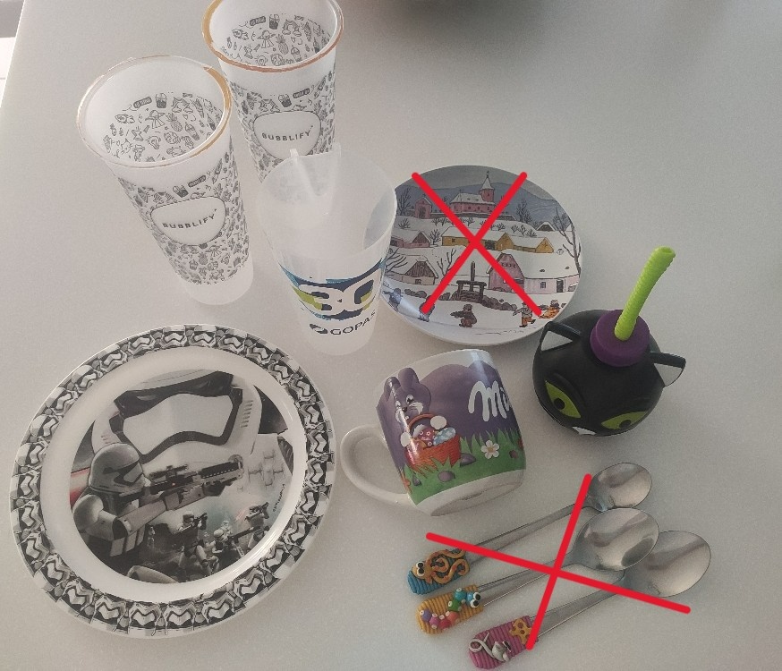 Dětské nádobí, forma na dort, miska na ovoce,...