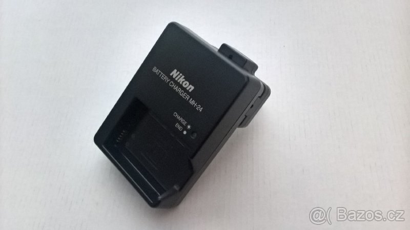 Originální nabíječka Nikon MH-24 pro Nikon EN-EL14