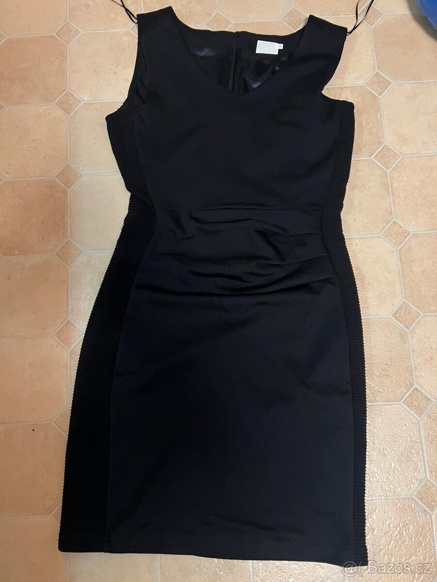 Oblečení z vyřazeného šatníku