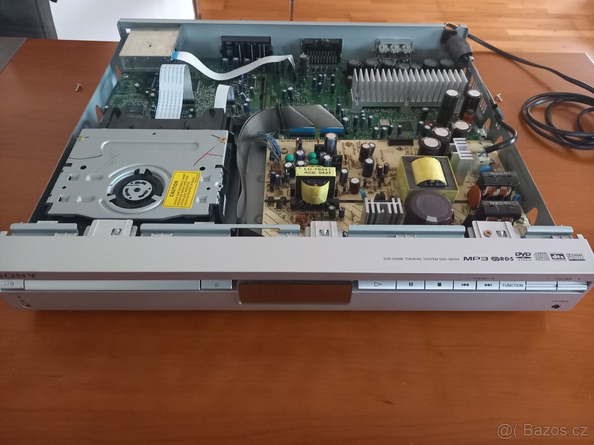 Domácí kino SONY DAV SB 100