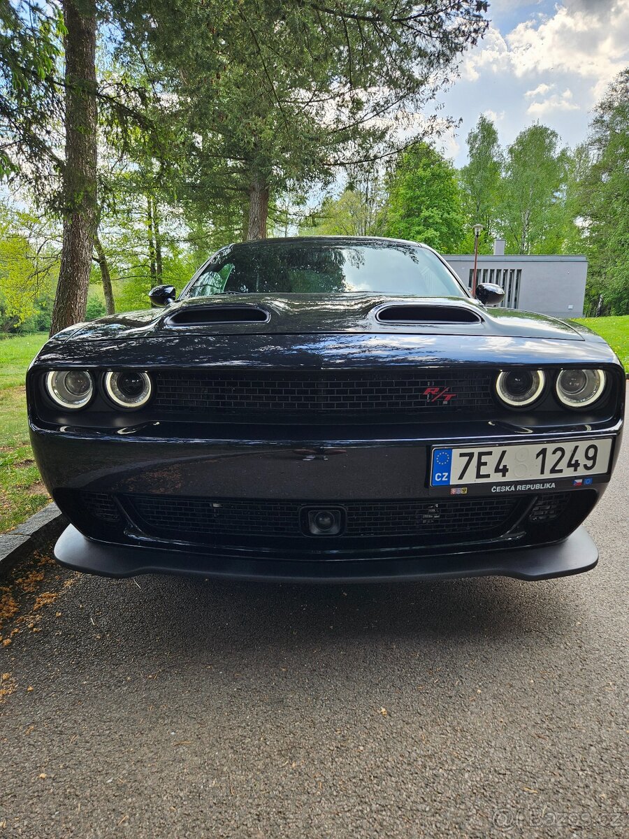 Dodge challenger 5.7 hemi