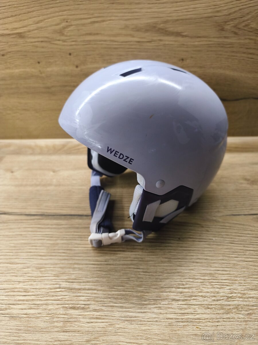 Dětská lyžařská helma