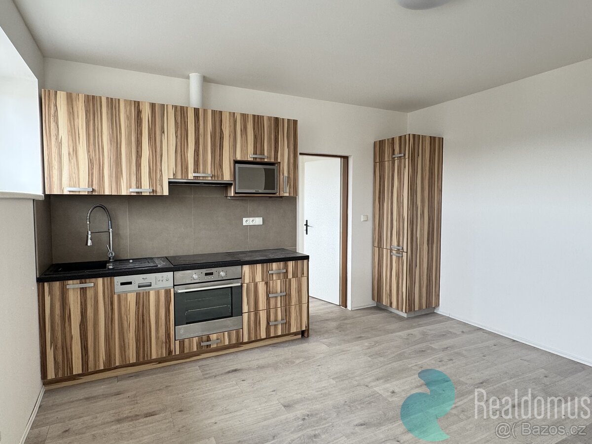 Pronájem, byt 2KK, 40 m2, Kaplice