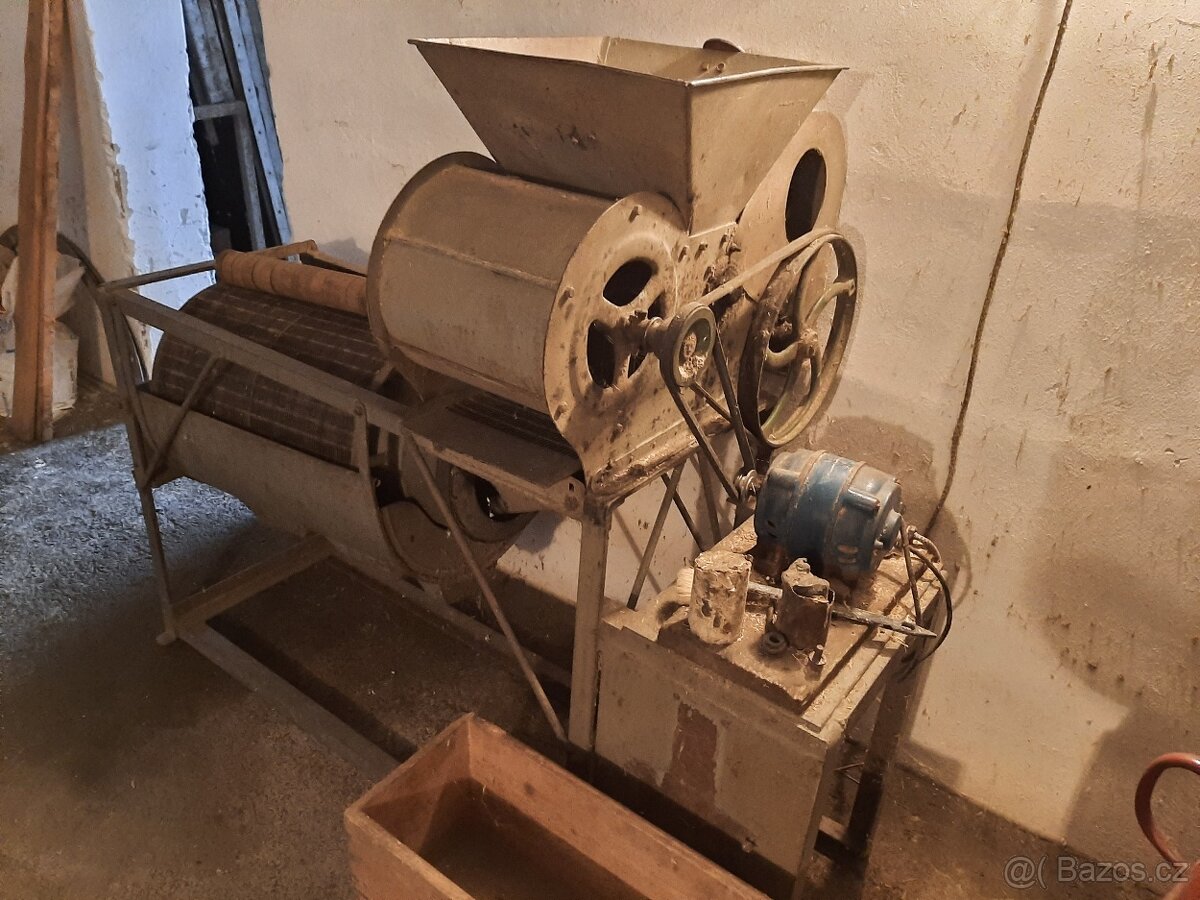 Trier - stroj na výběr zrn před výsevem