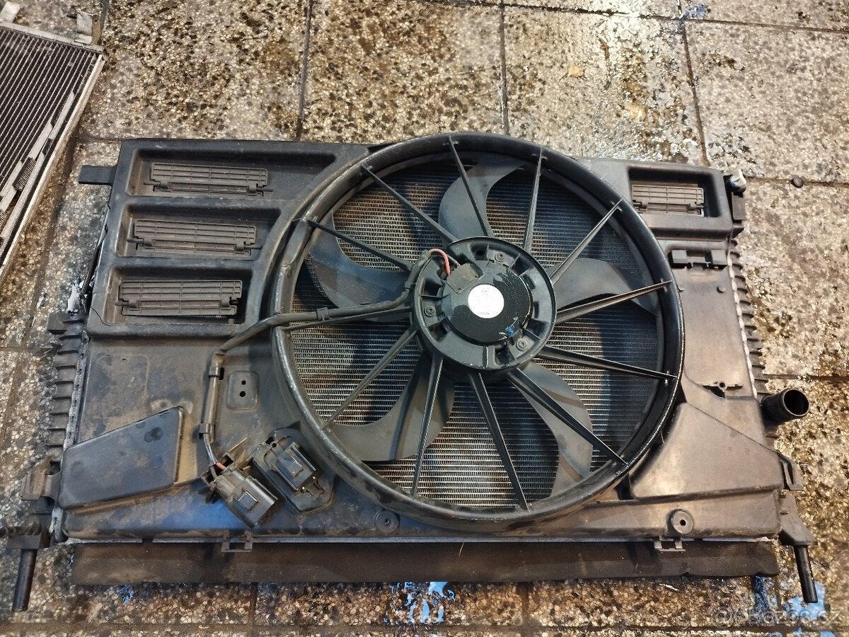 Ford Transit Custom Sahara chladiče