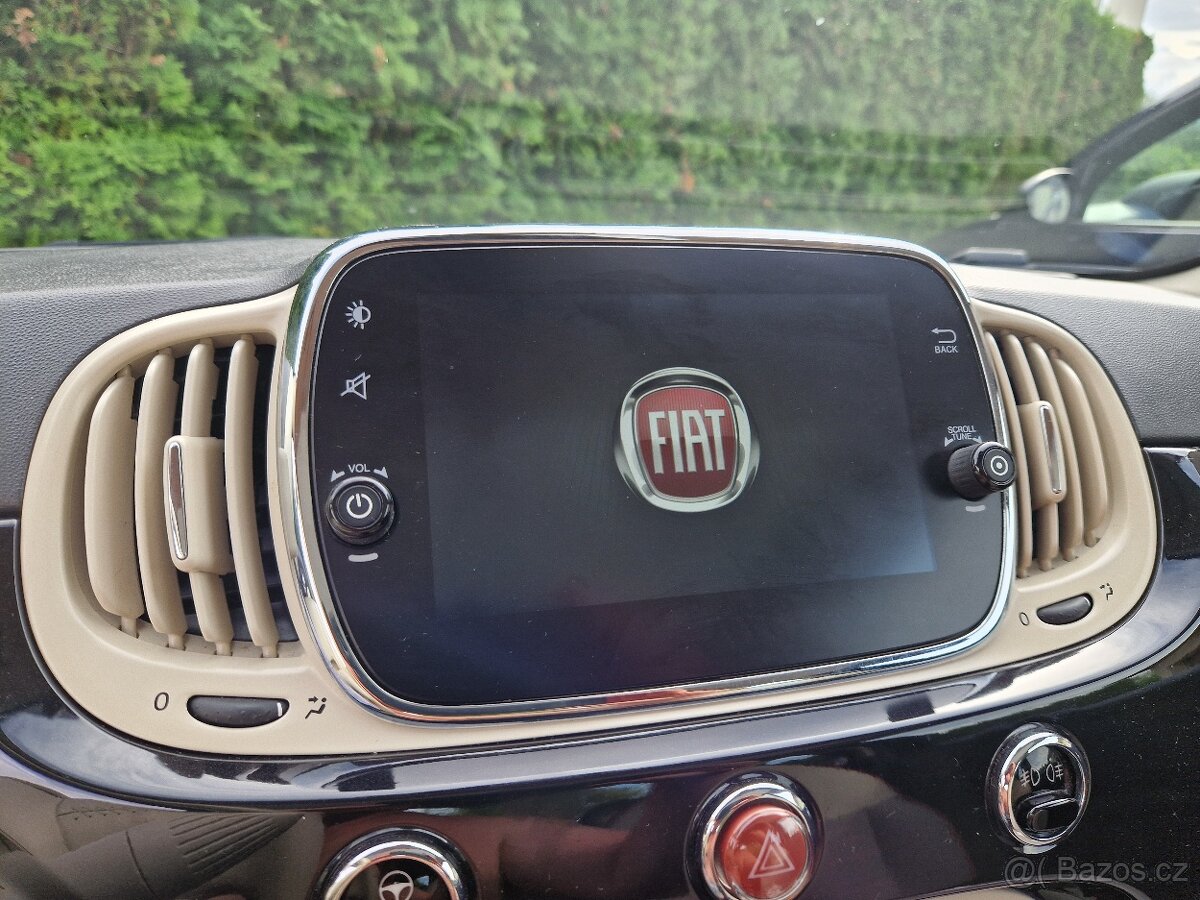 Fiat 500 facelift - rádio Uconnect 7 palců