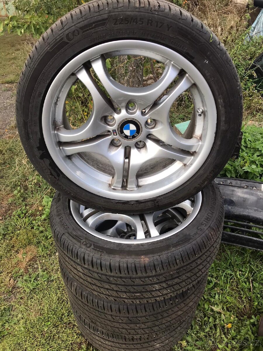 Sada ALU kol, nové pneumatiky BMW