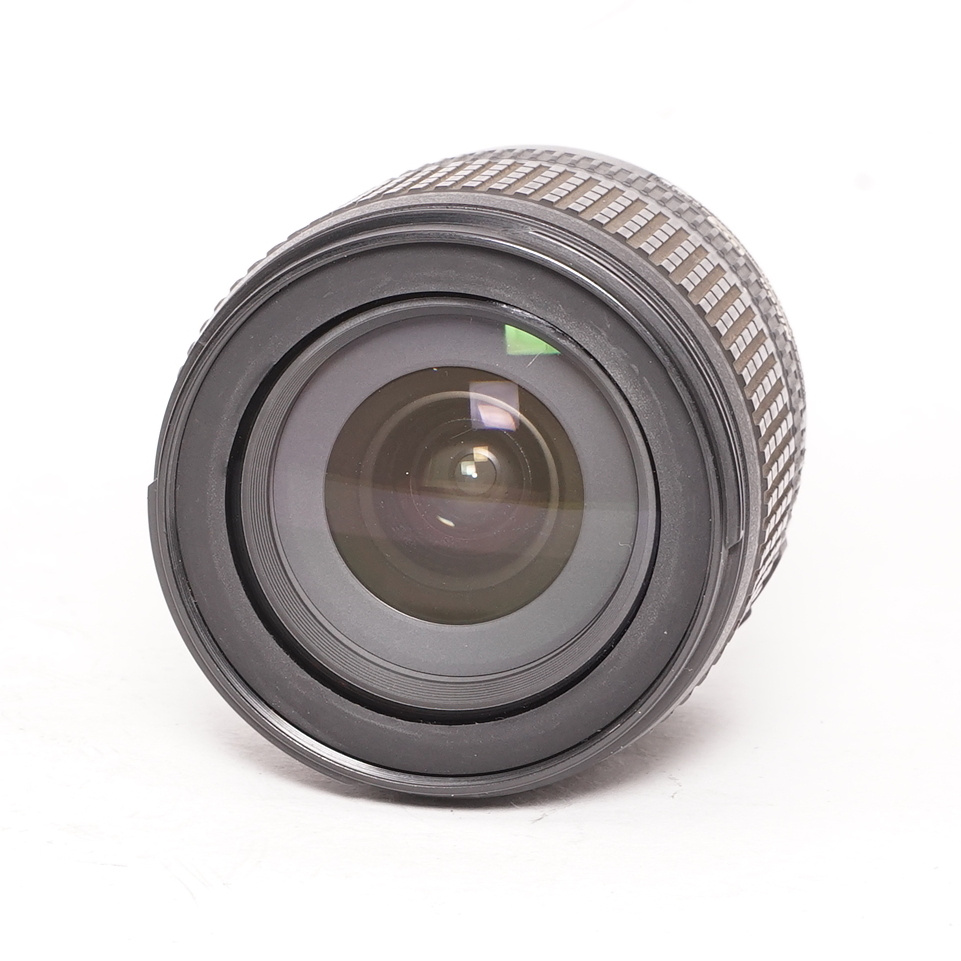 Nikon AF-S Nikkor 18-105m 1:3,5-5,6 ED D-X-Predané